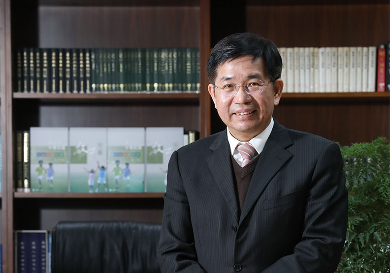 潘文忠